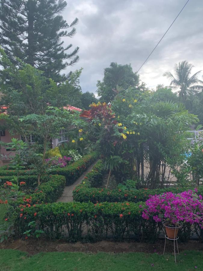Bungalow di 100 m² con 2 camera Dipolog Esterno foto